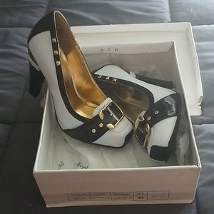 Fashion shoes